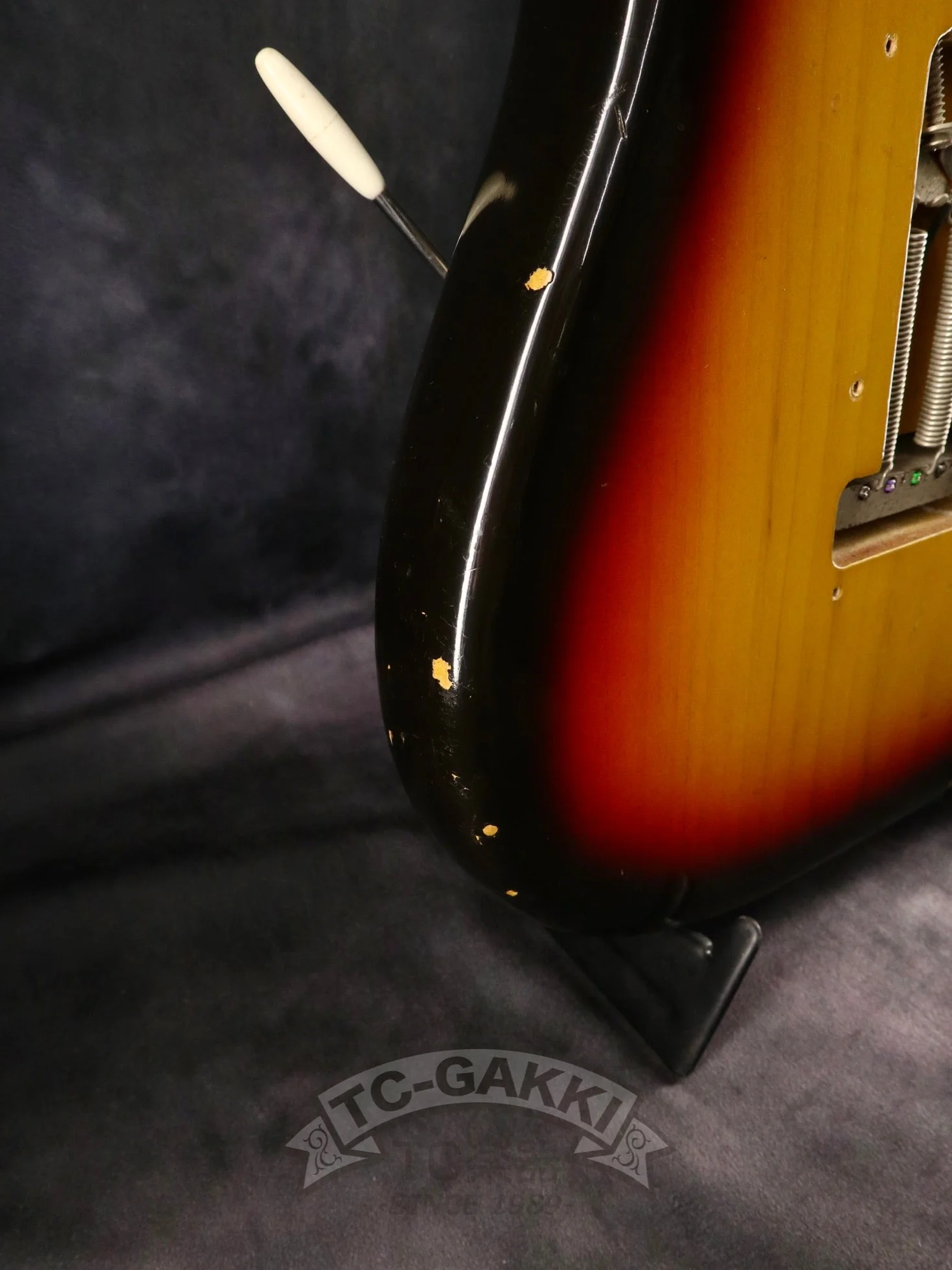 Fender 1966 STRATOCASTER Sunburst / Rosewood - Image 13