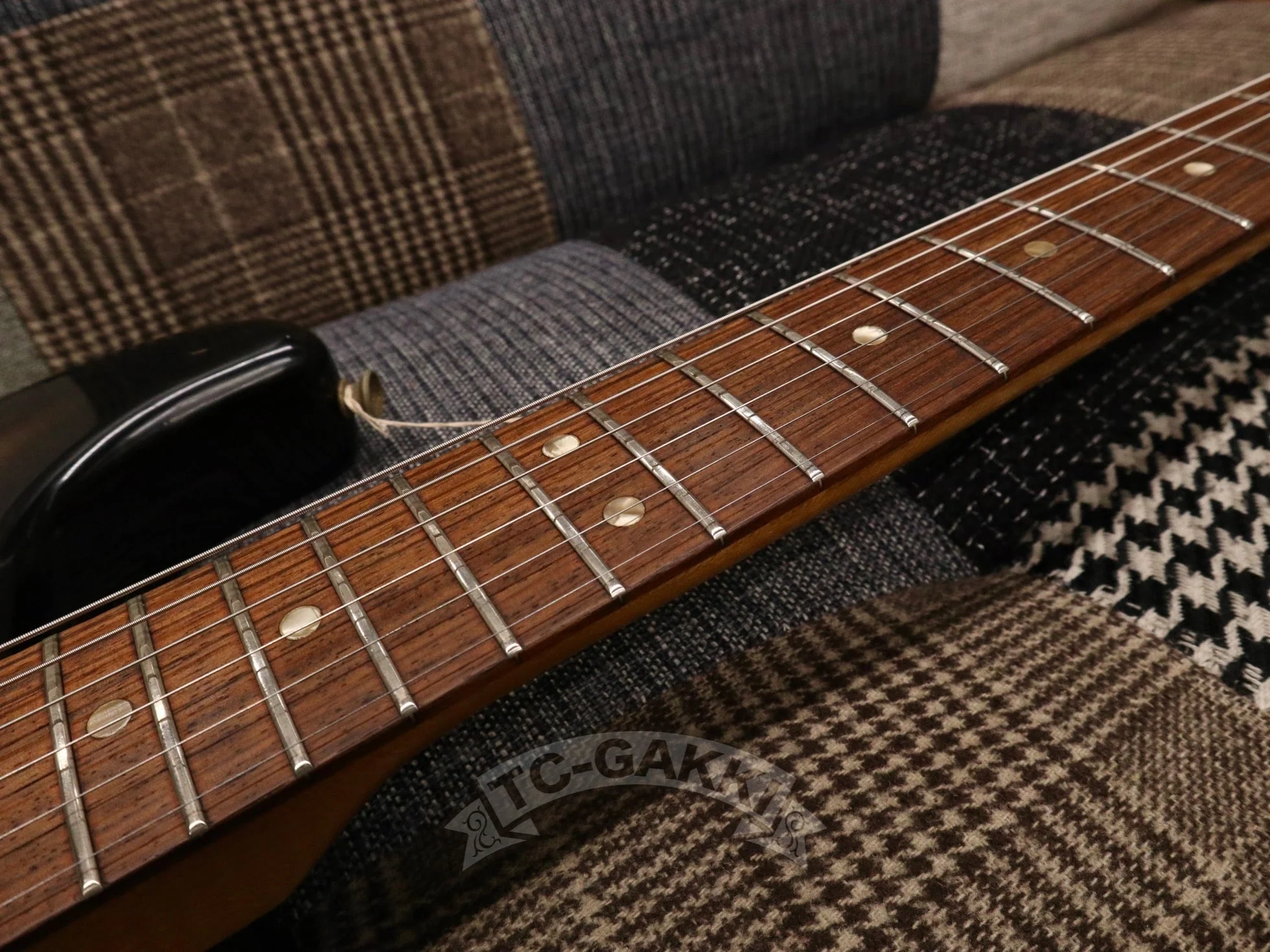 Fender 1966 STRATOCASTER Sunburst / Rosewood - Image 22