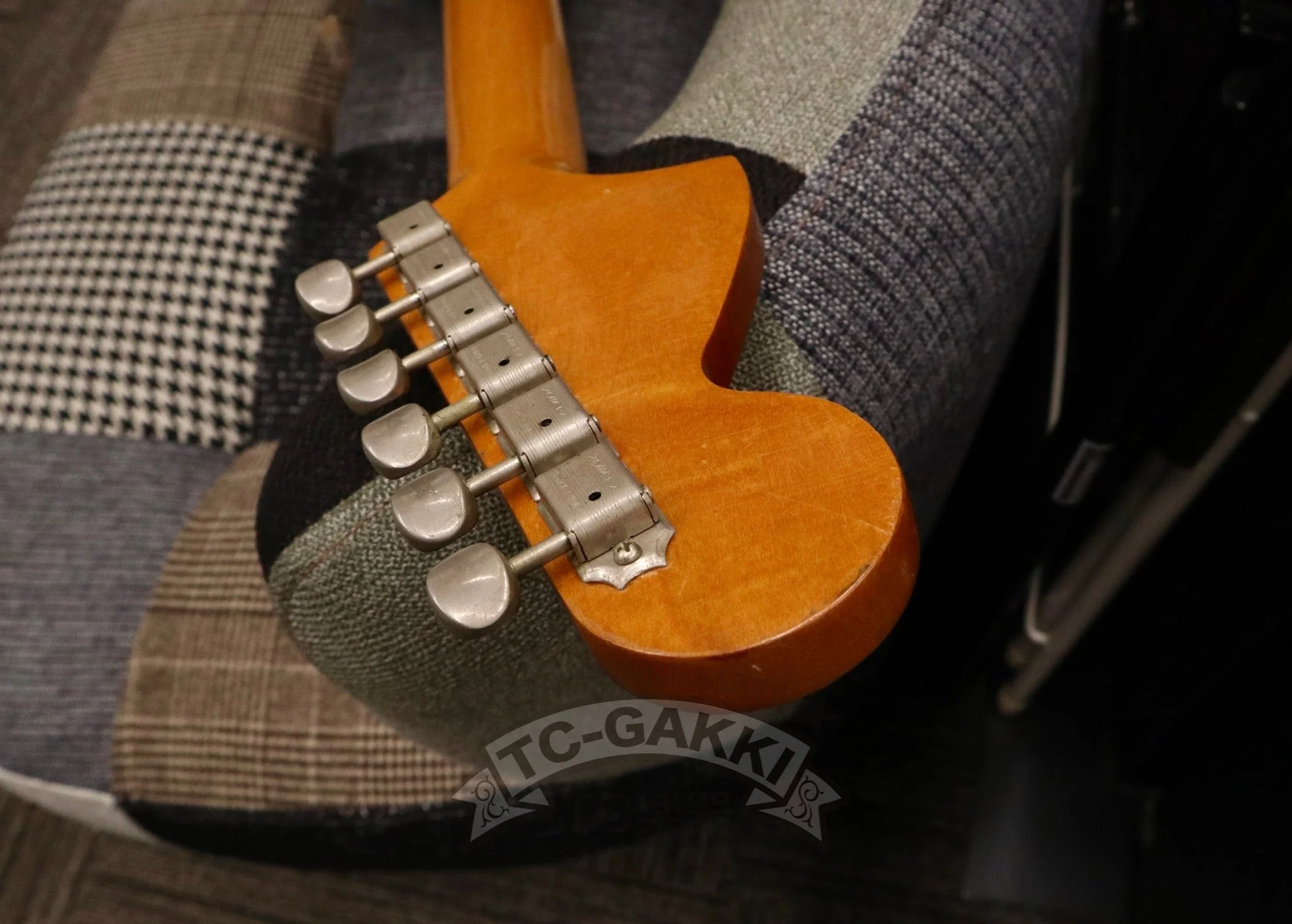 Fender 1966 STRATOCASTER Sunburst / Rosewood - Image 24