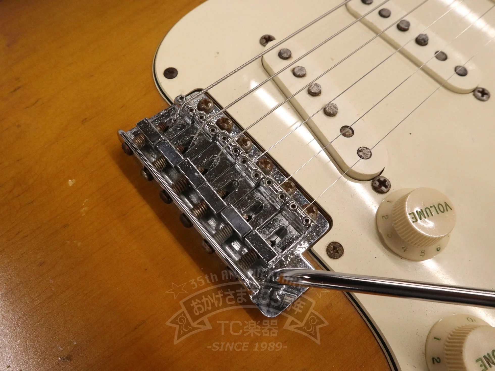 1973 STRATOCASTER Alder / Maple 3Tone Sunburst - Image 13