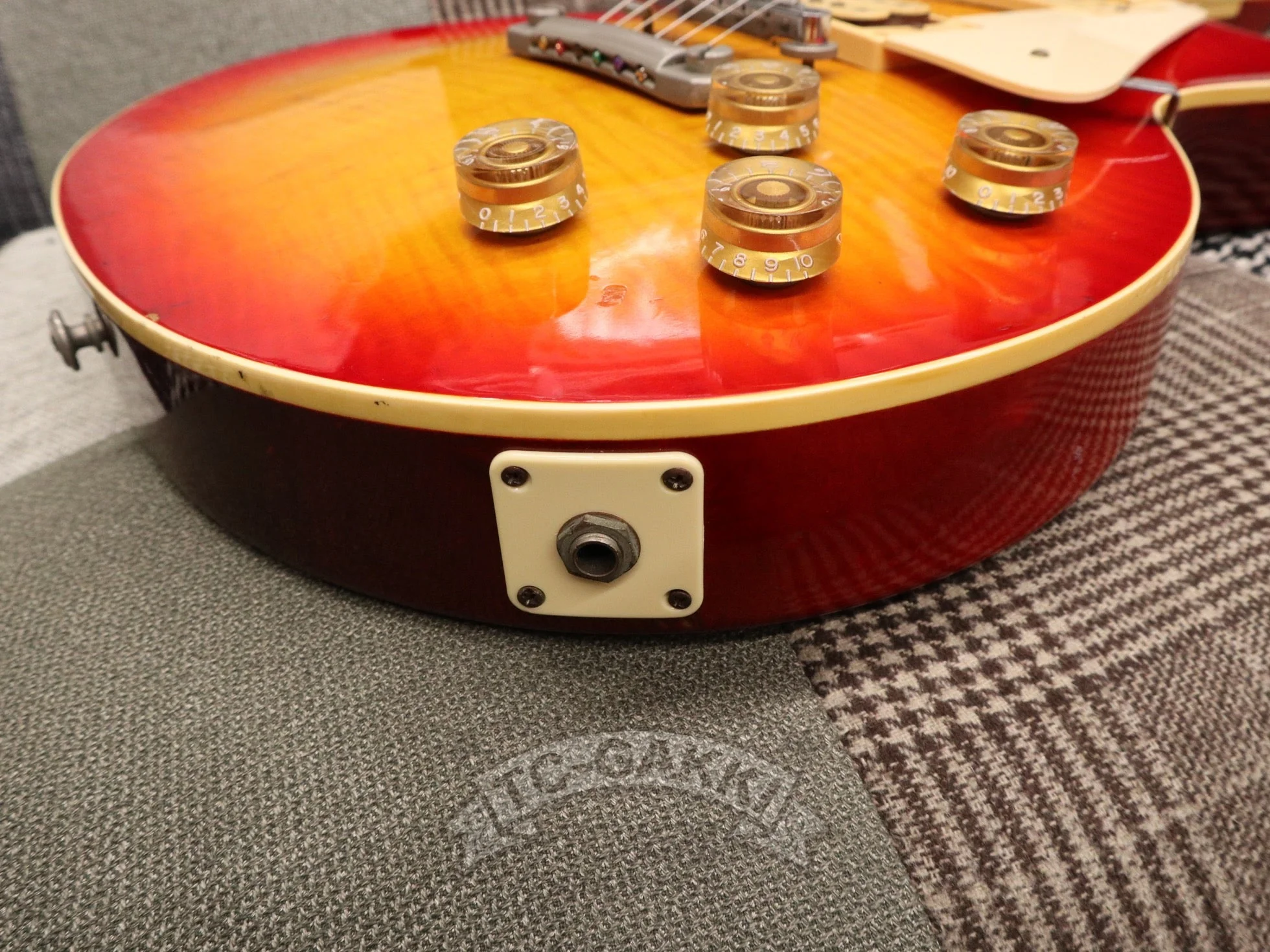 1981 Tokai LS120 Love Rock - Image 13