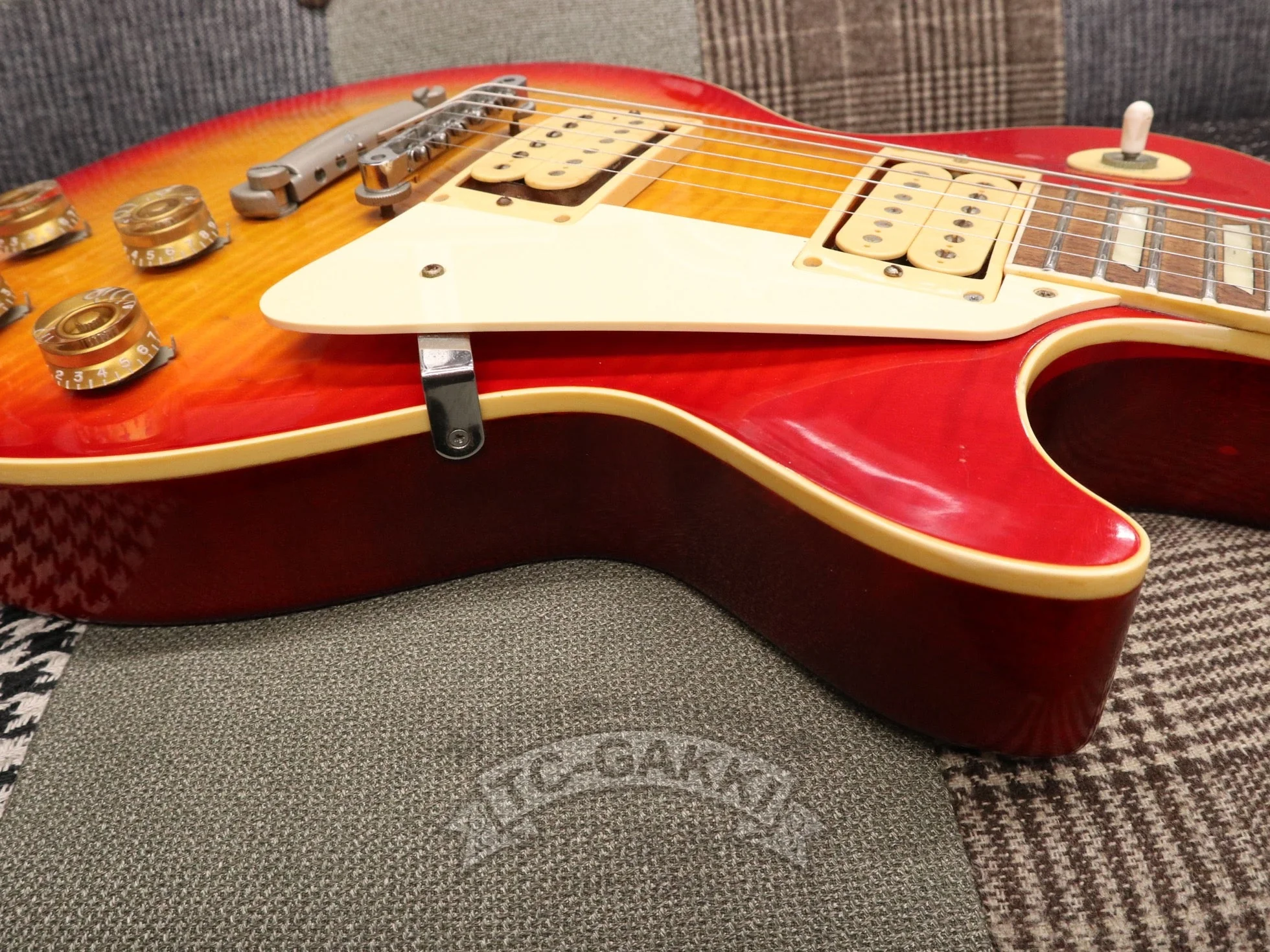 1981 Tokai LS120 Love Rock - Image 14