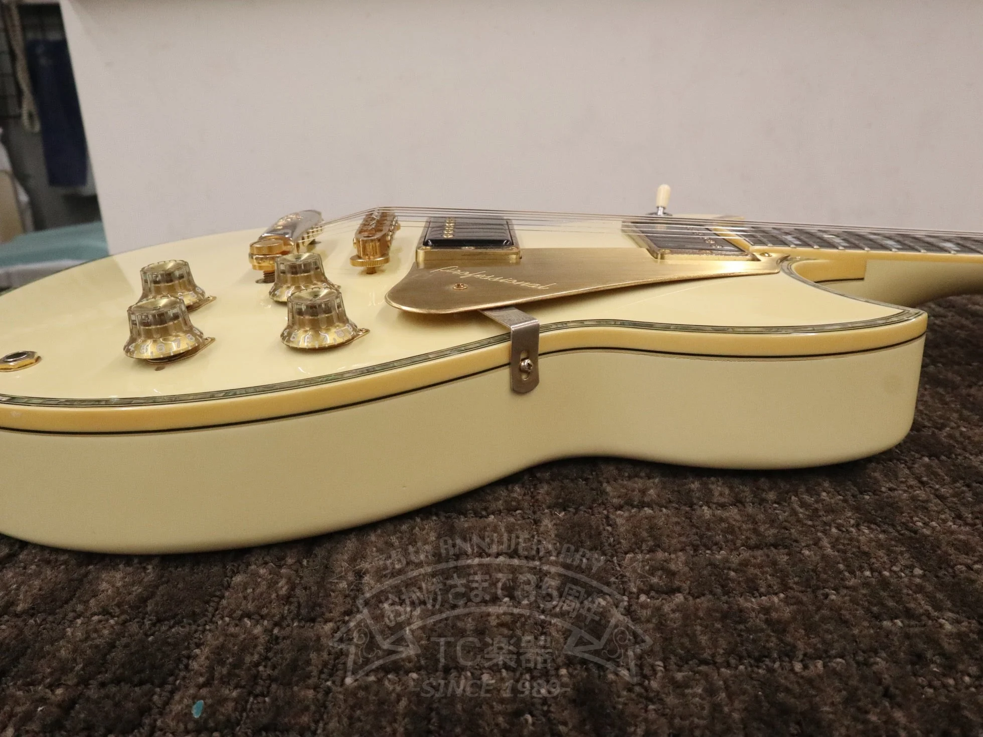 1984 SBG3000 Creamy White - Image 11