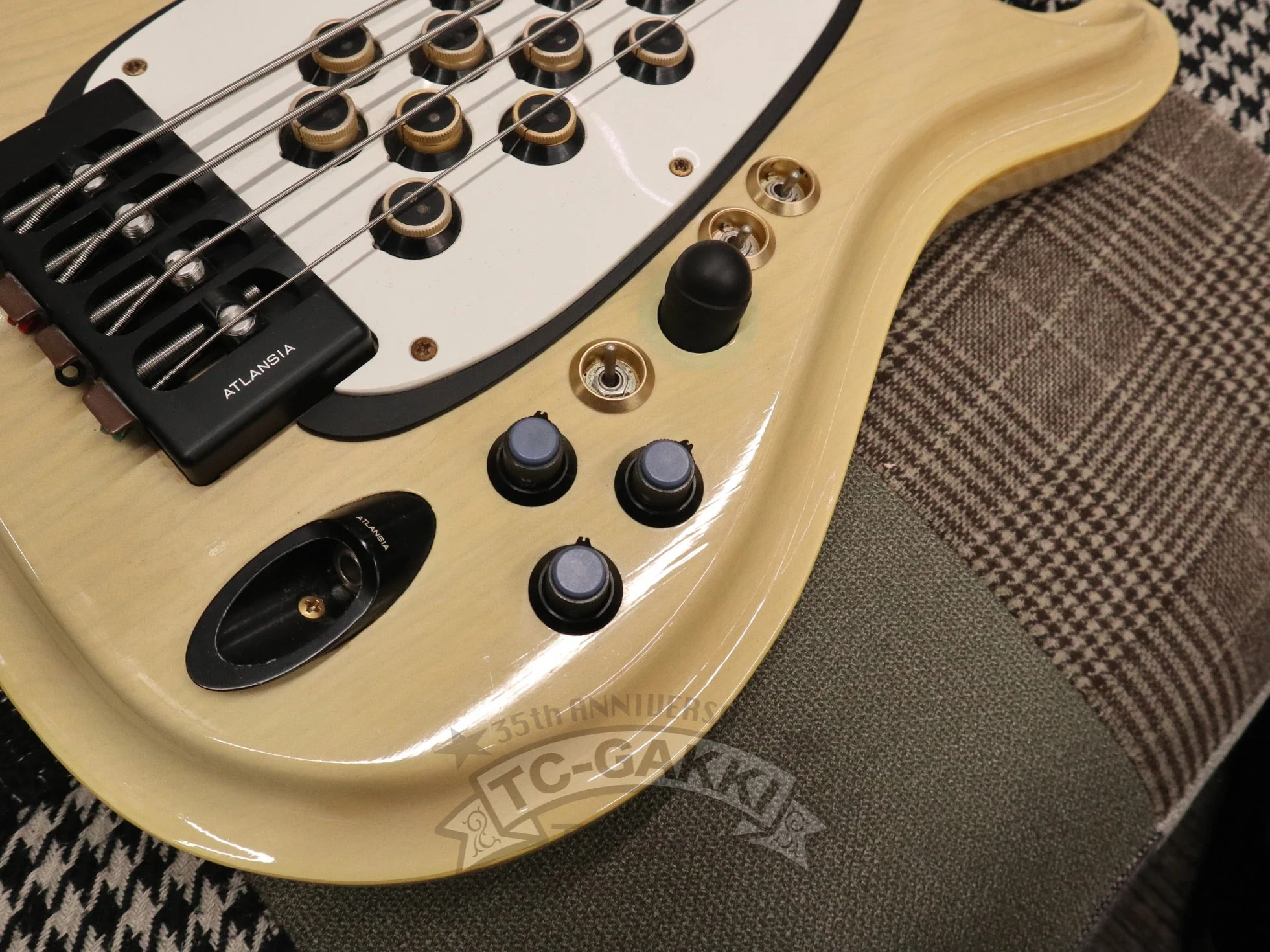 1991 GARLAND BASS 4st - Image 12