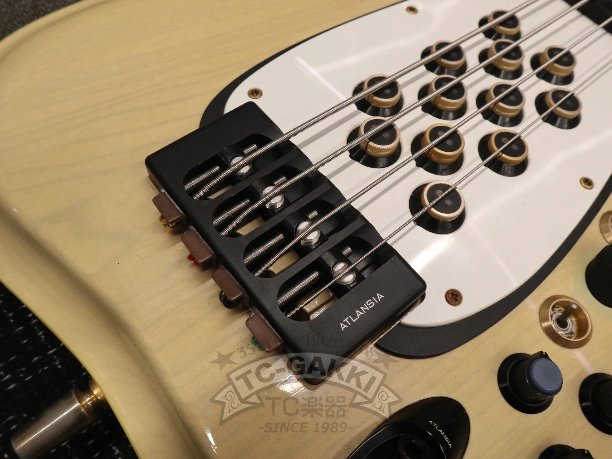 1991 GARLAND BASS 4st - Image 13
