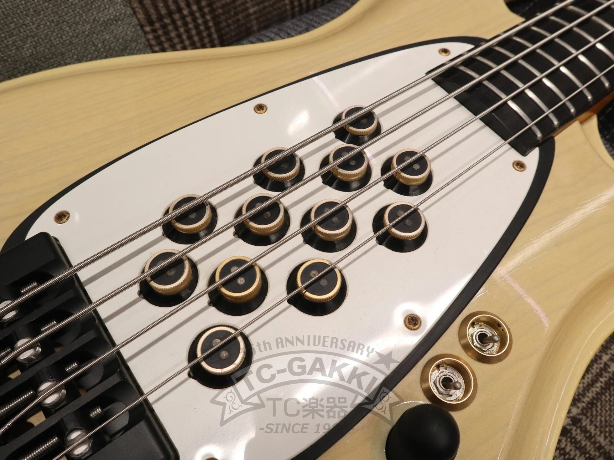 1991 GARLAND BASS 4st - Image 14