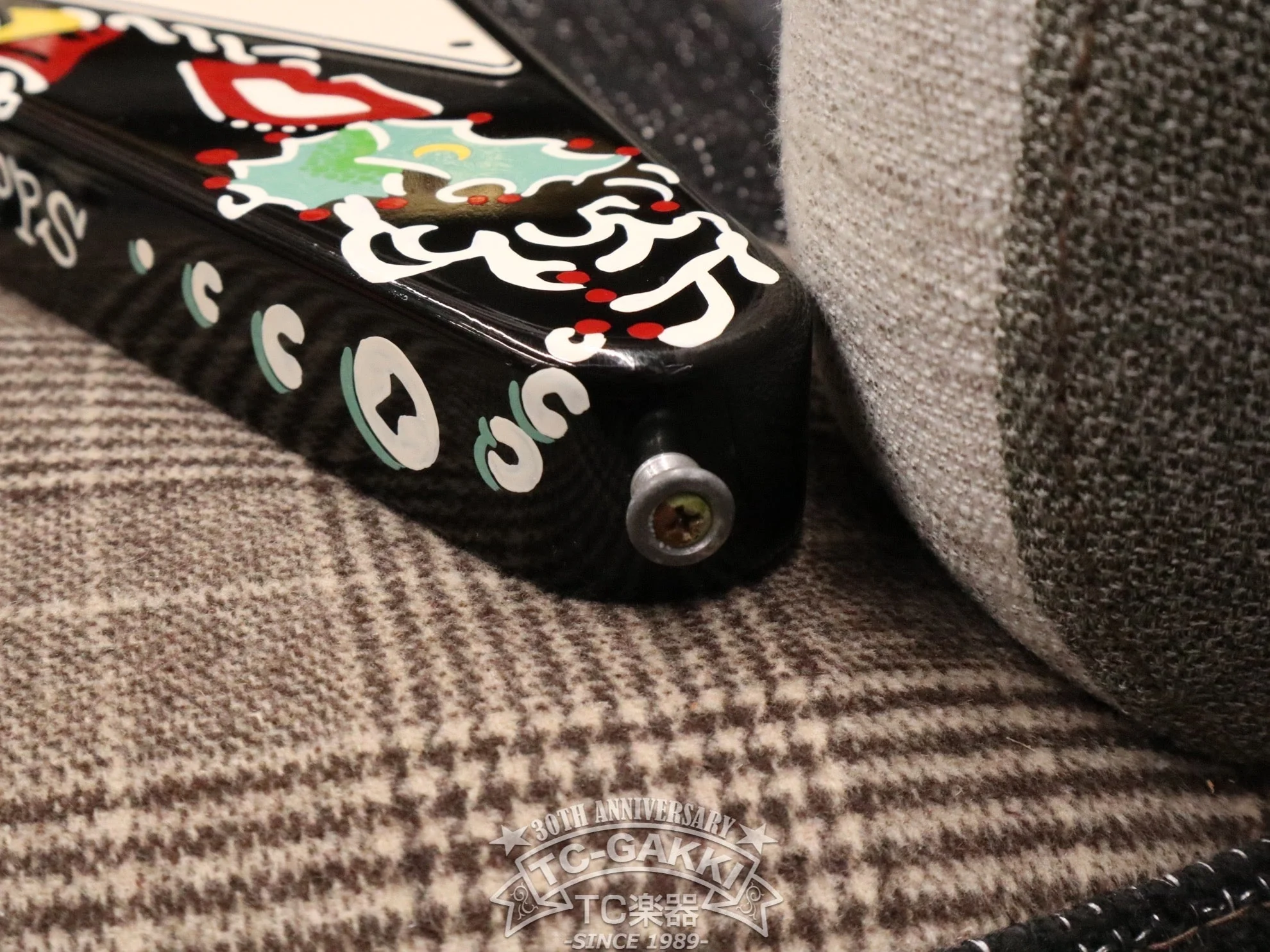 Gibson Custom Shop 2006 INSPIRED BY Jimi Hendrix Psychedelic Flying V - Image 19