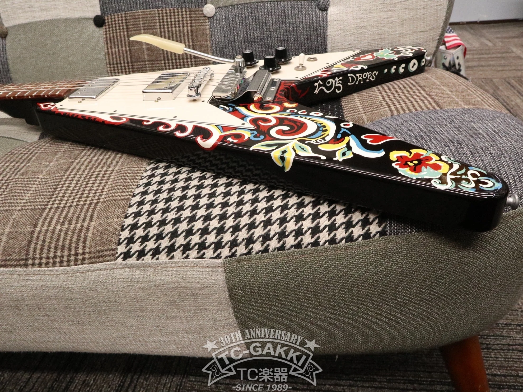 Gibson Custom Shop 2006 INSPIRED BY Jimi Hendrix Psychedelic Flying V - Image 21