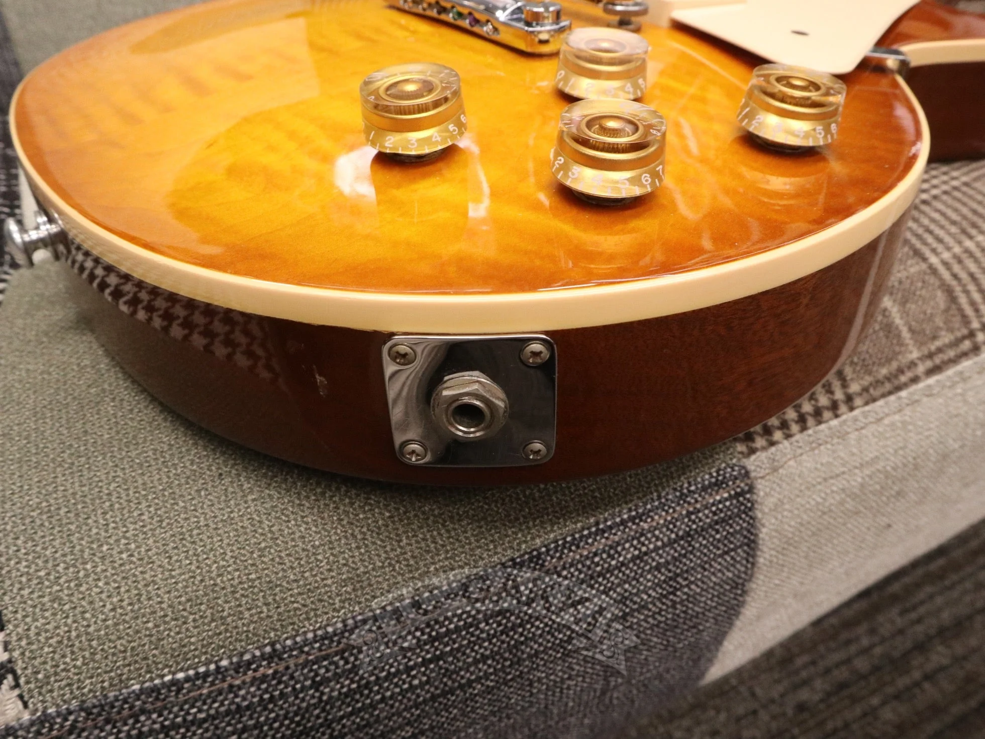 2016 Les Paul Traditional - Image 11