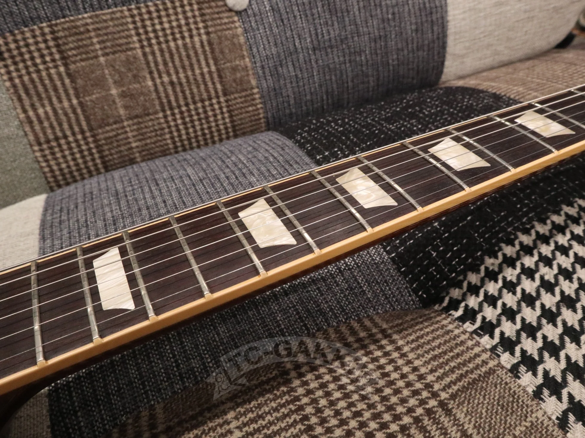 2016 Les Paul Traditional - Image 16