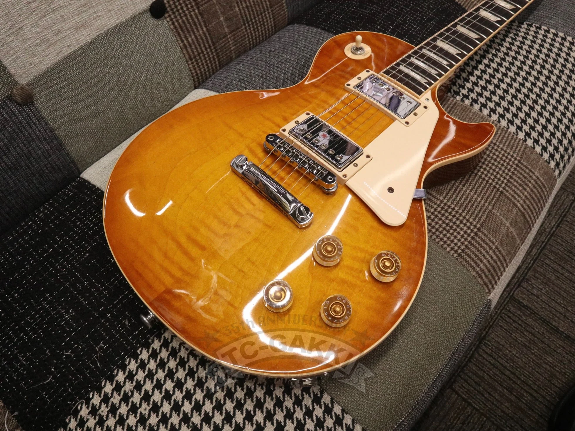 2016 Les Paul Traditional - Image 9