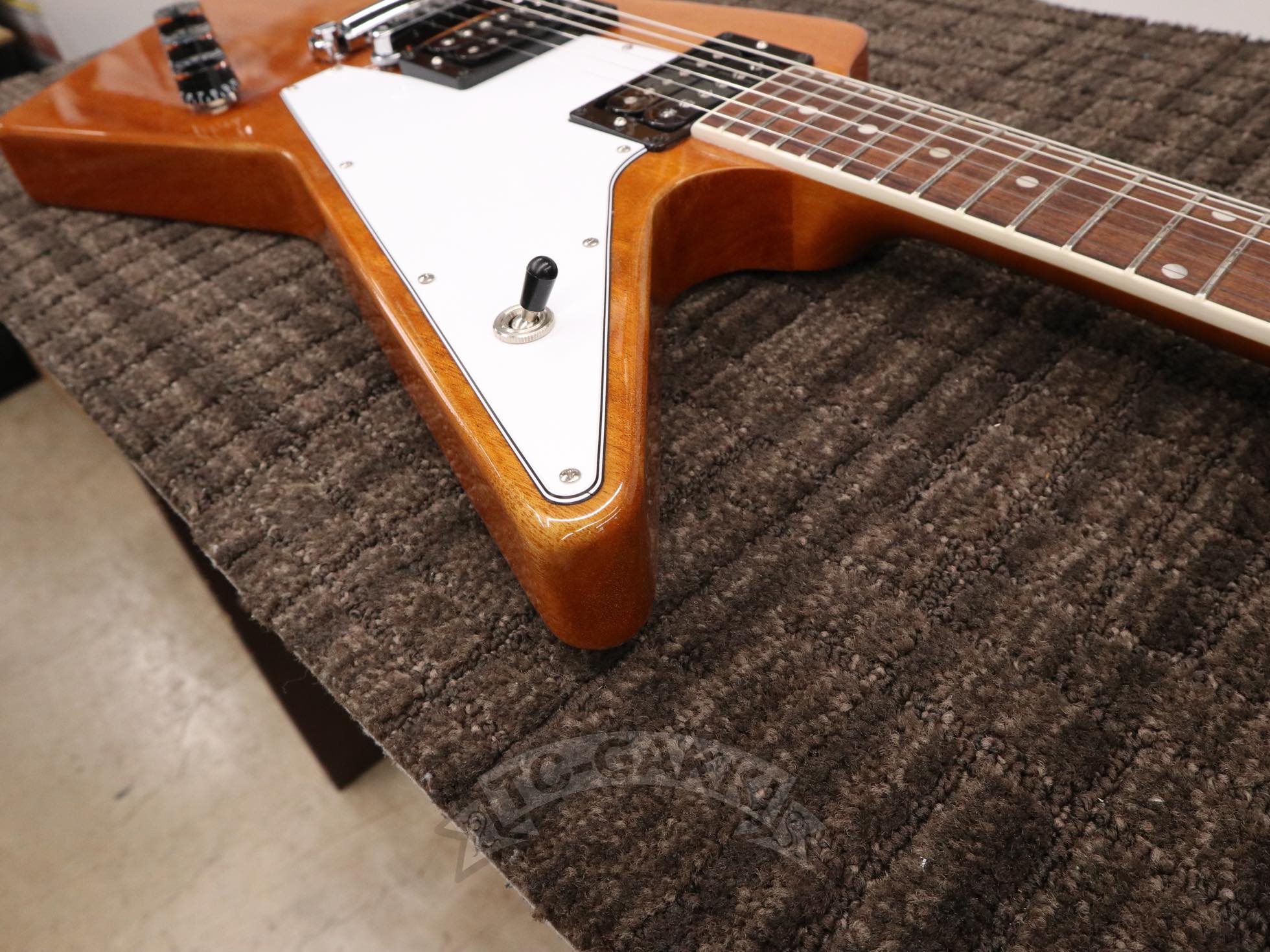Gibson 2020 70s Explorer - Image 15