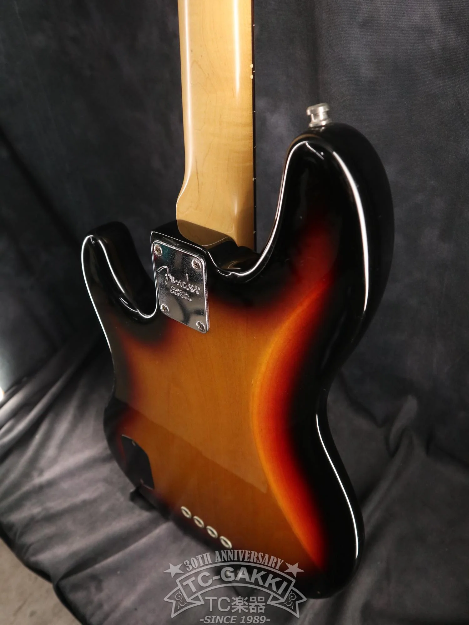 Fender USA American Deluxe Jazz Bass FL - Image 10