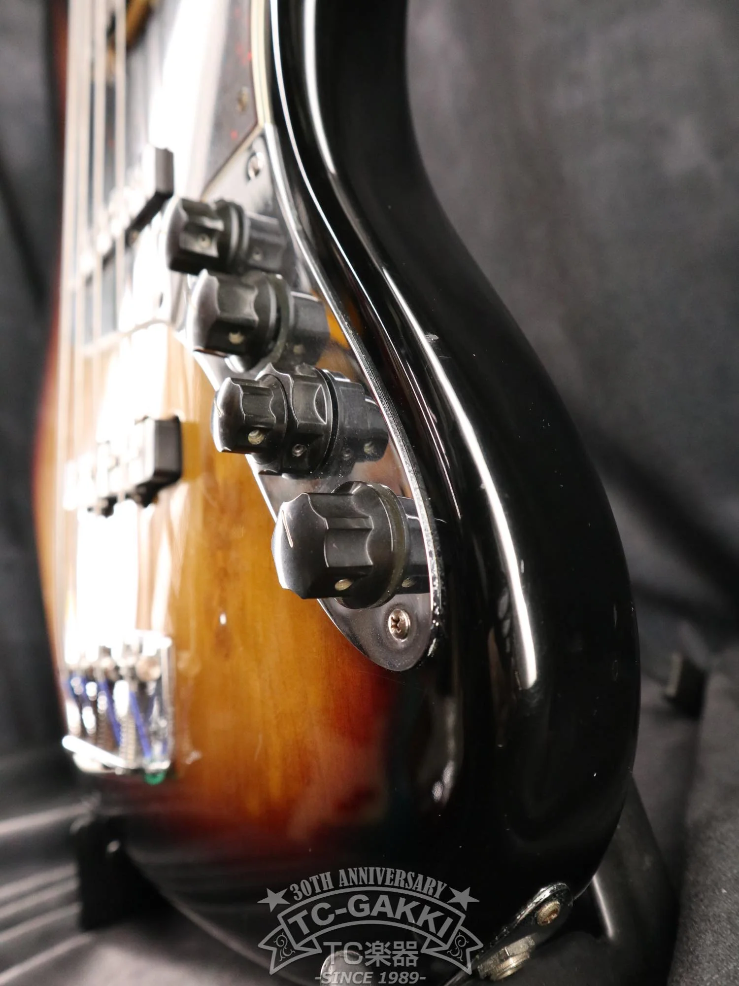 Fender USA American Deluxe Jazz Bass FL - Image 15