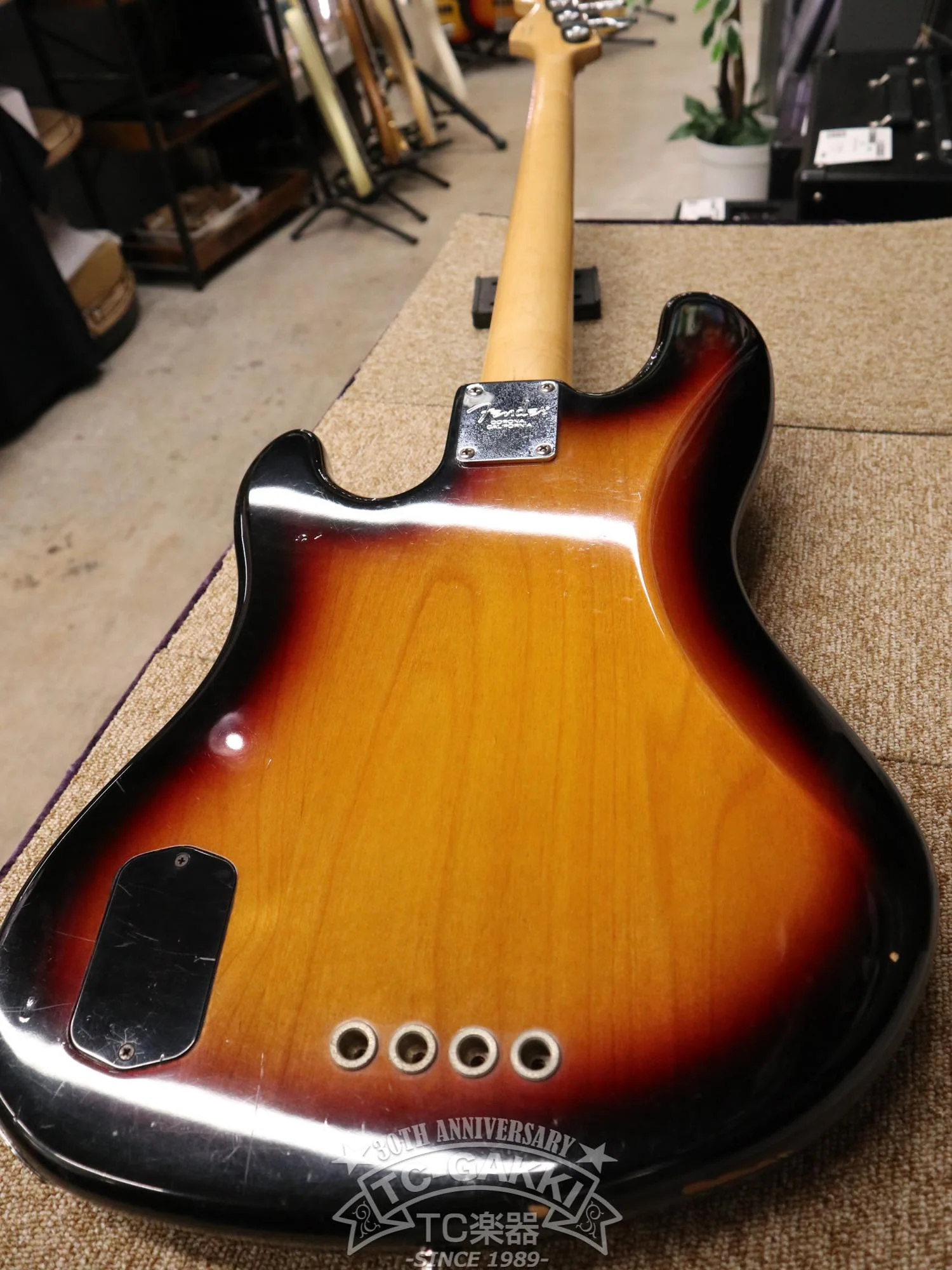 Fender USA American Deluxe Jazz Bass FL - Image 24