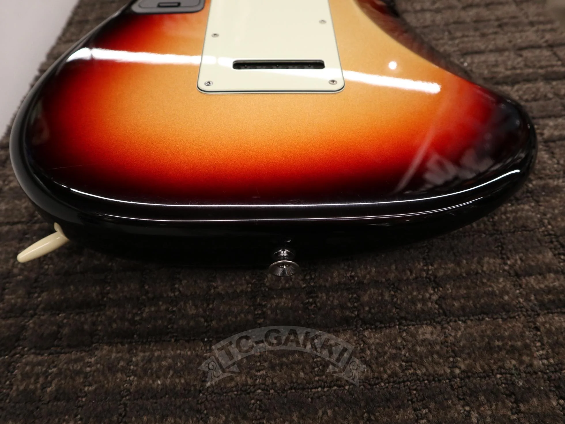 American Deluxe Stratocaster Plus HSS - Image 24