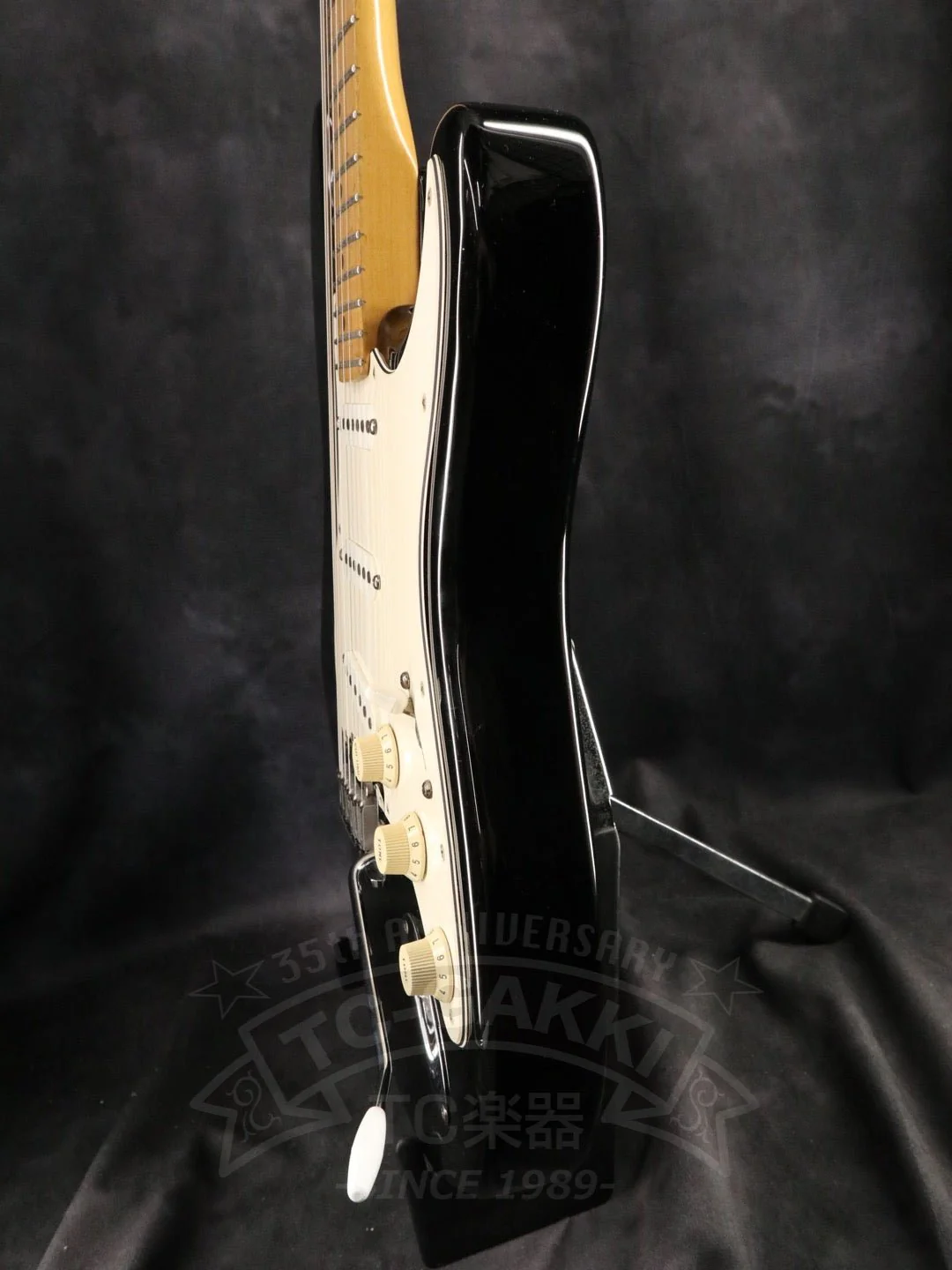 American Standard Stratocaster - Image 12