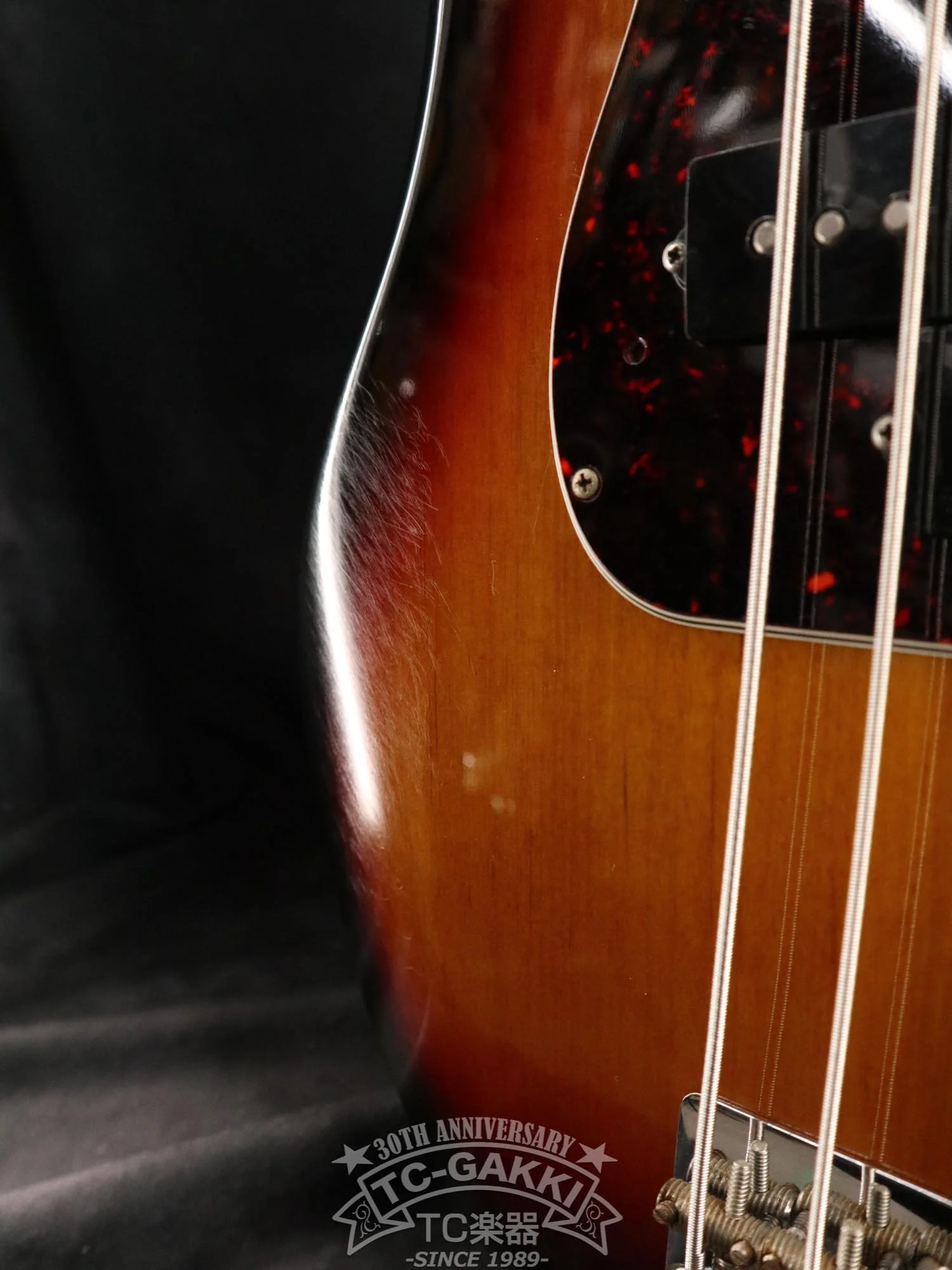 Fender USA American Vintage '62 Precision Bass - Image 13