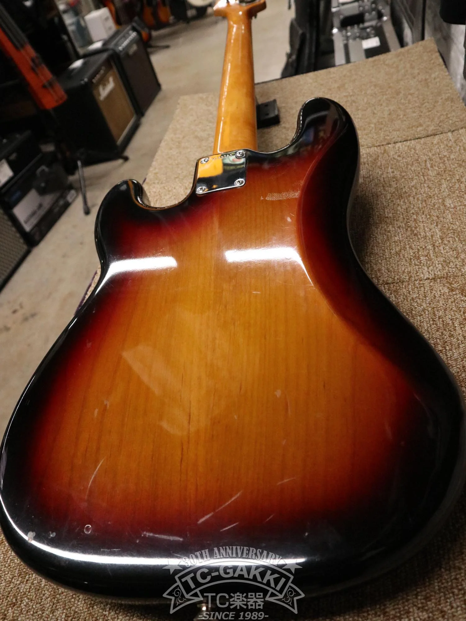 Fender USA American Vintage '62 Precision Bass - Image 20
