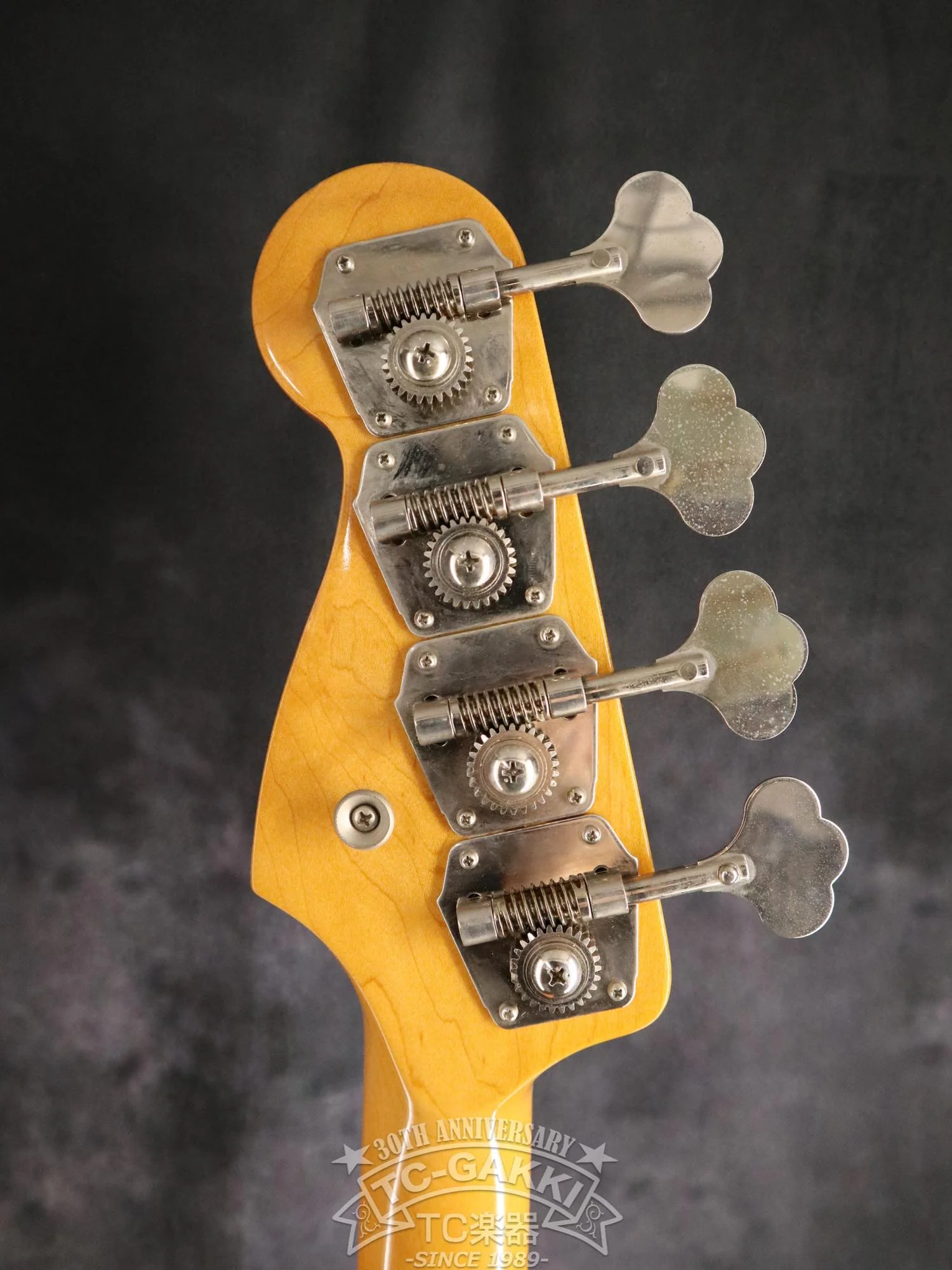 Fender USA American Vintage '62 Precision Bass - Image 8