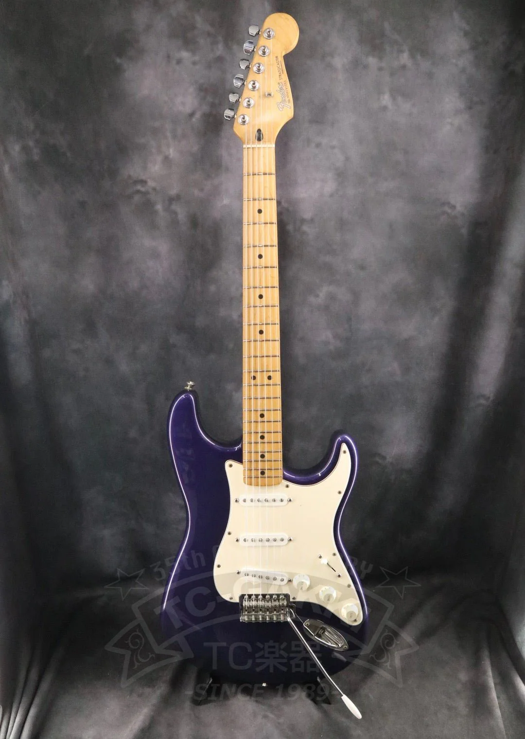 Fender Mexico Standard Stratocaster - Image 2