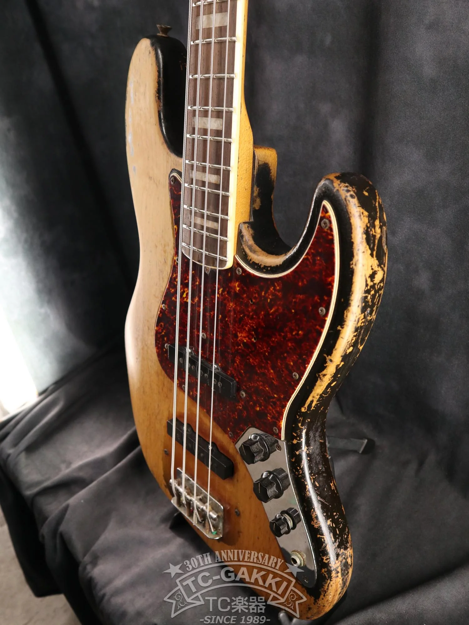 1969 Fender JAZZ BASS - Image 5