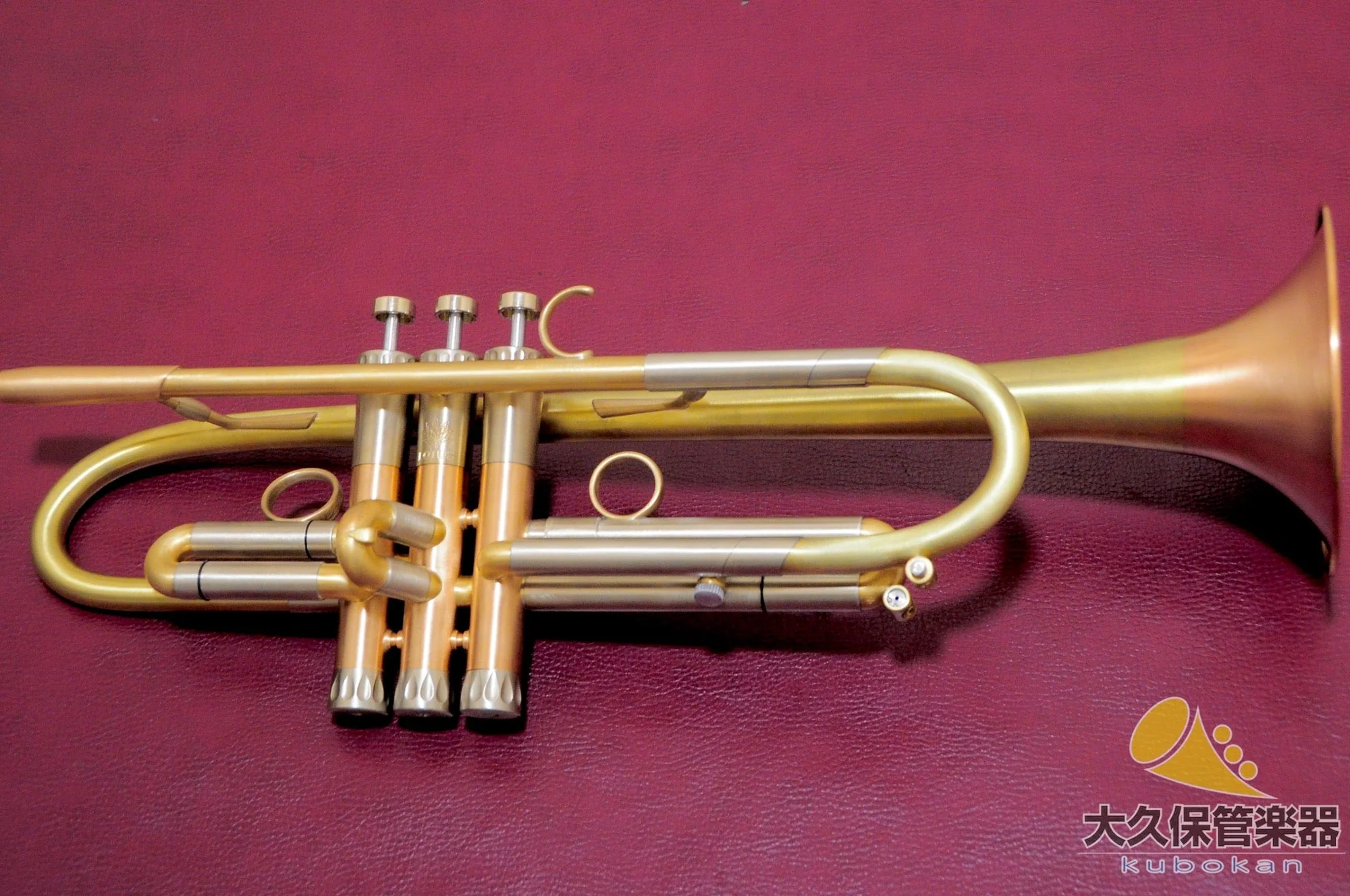 ロータス UNIVERSAL B♭トランペット(新品)
