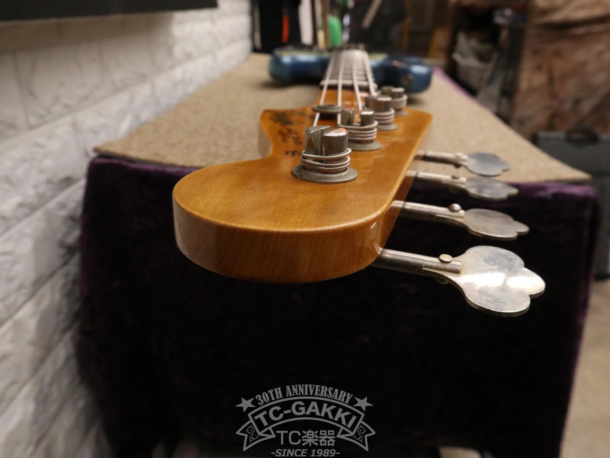 LTD 64 Jazz Bass Journeyman Relic - Image 14