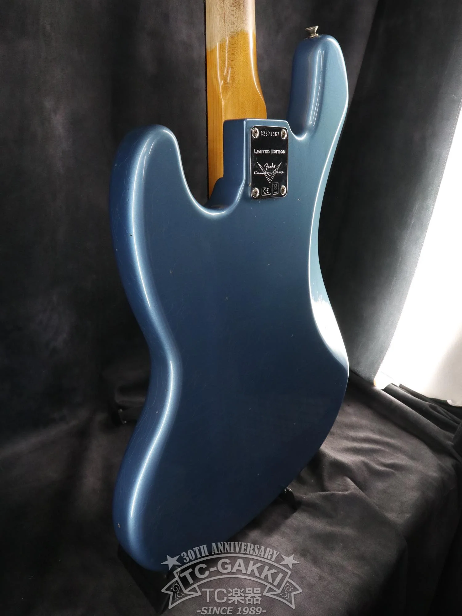LTD 64 Jazz Bass Journeyman Relic - Image 9