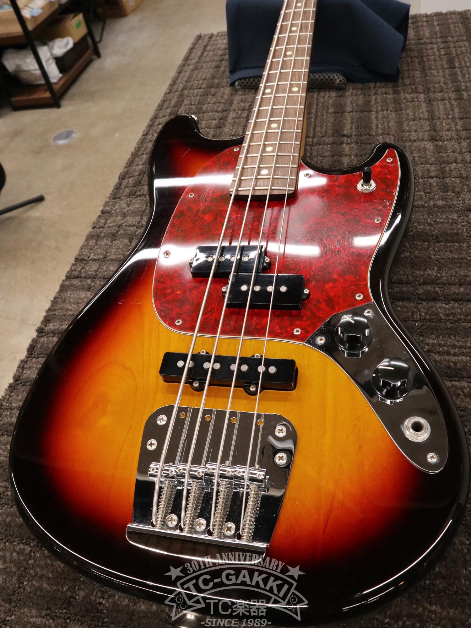 Fender 2020 Made in Japan Hybrid Mustang Bass - Image 11