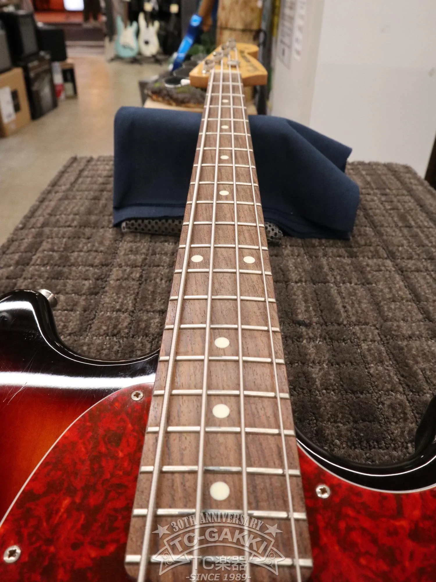Fender 2020 Made in Japan Hybrid Mustang Bass - Image 12