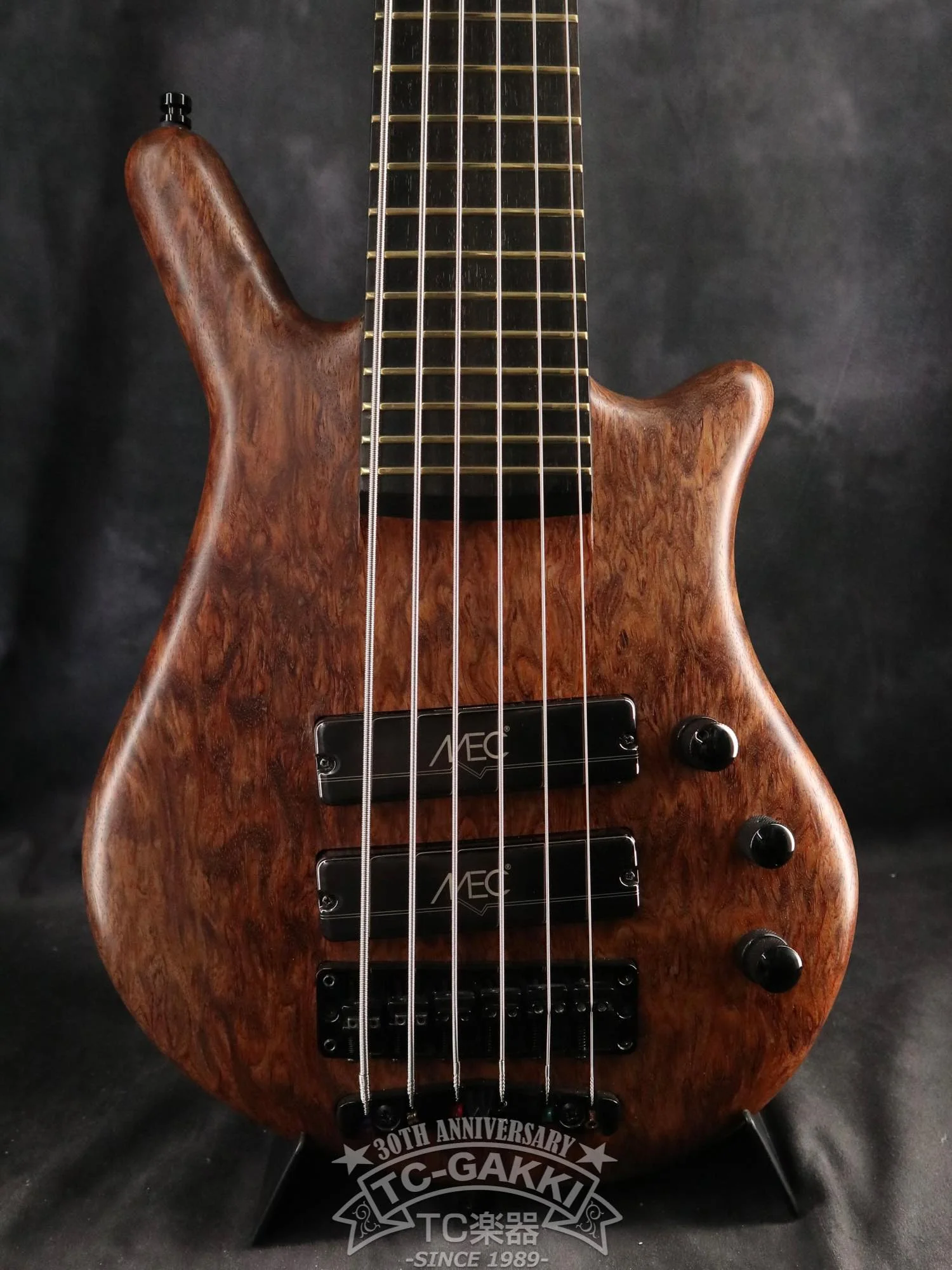 2022 Warwick Masterbuilt Thumb Bass 6 String