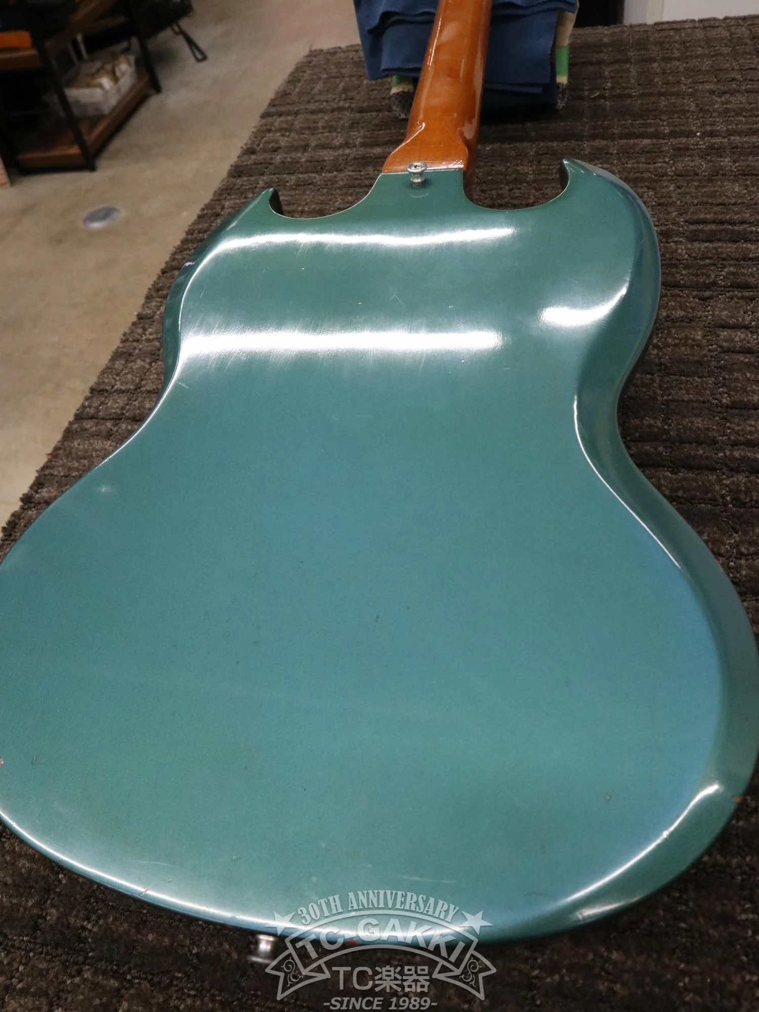 1968 Gibson Melody Maker Bass - Image 29