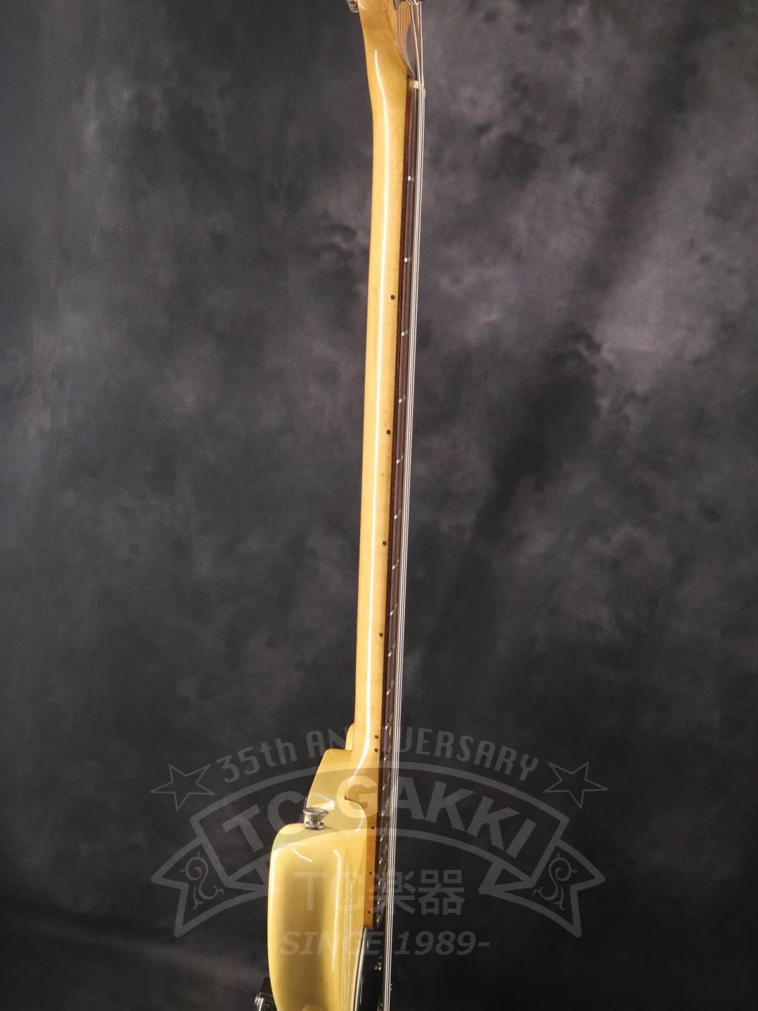 1979 Musicmaster Bass - Image 9