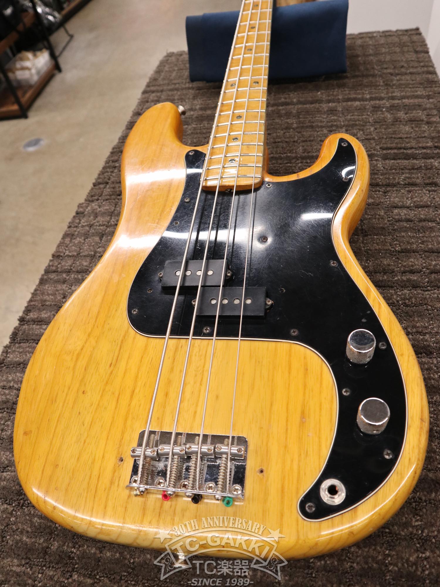 Fender 1977 PRECISION BASS - Image 24