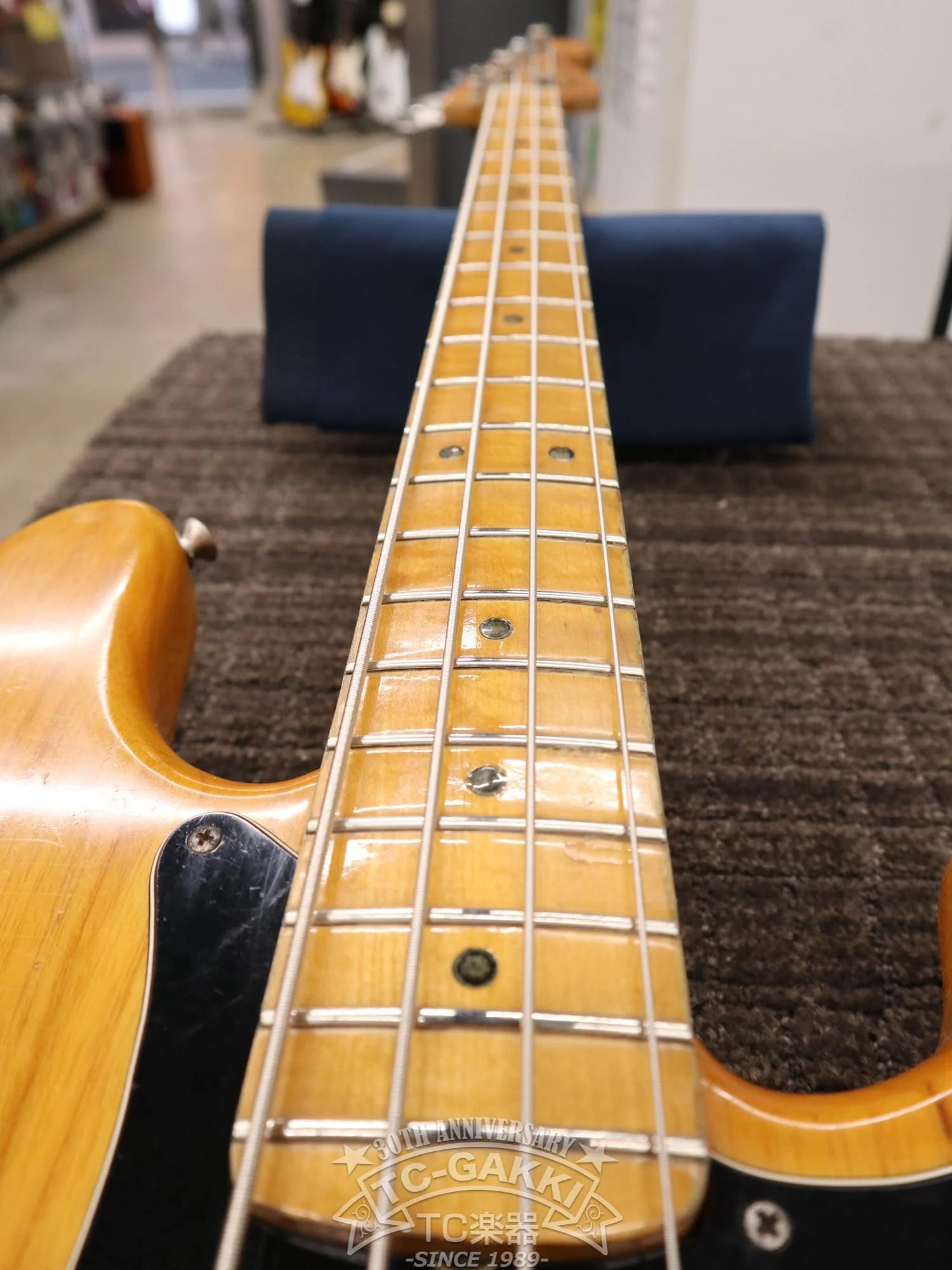 Fender 1977 PRECISION BASS - Image 25