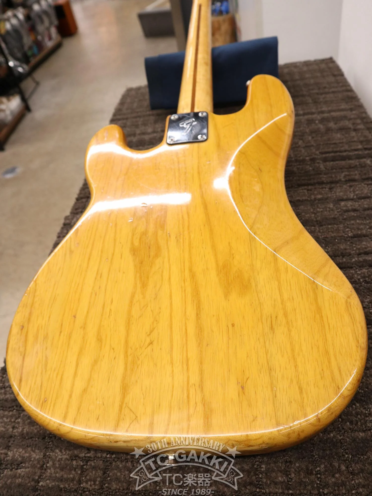 Fender 1977 PRECISION BASS - Image 28