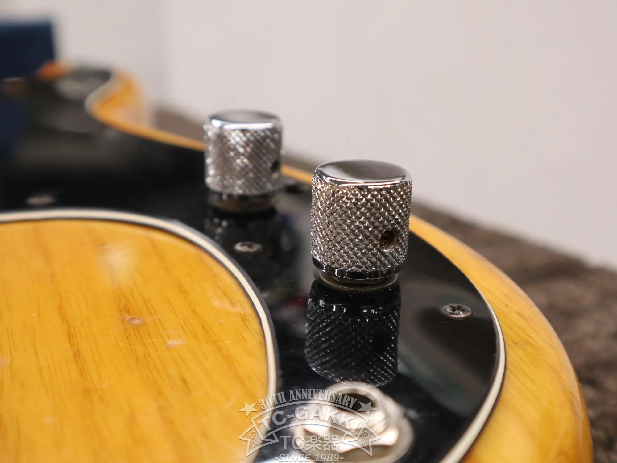 Fender 1977 PRECISION BASS - Image 33