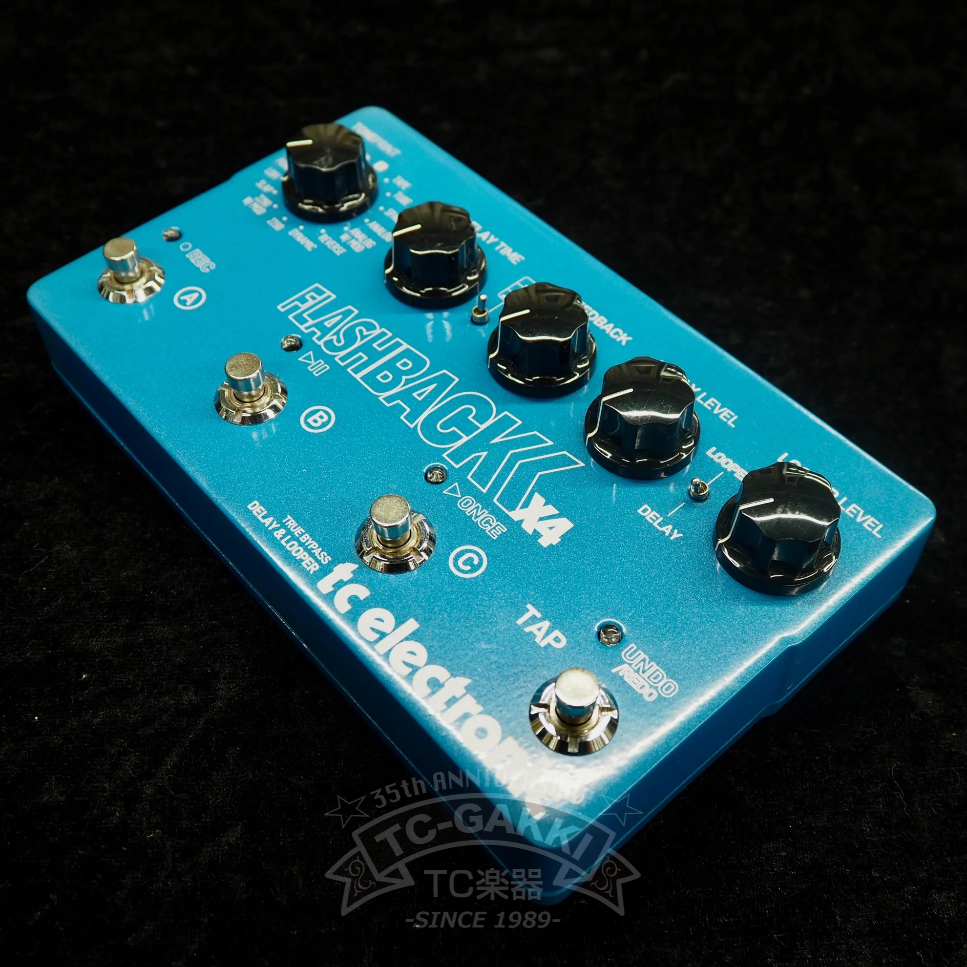 t.c. electronic FLASHBACK X4 DELAY AND LOOPER