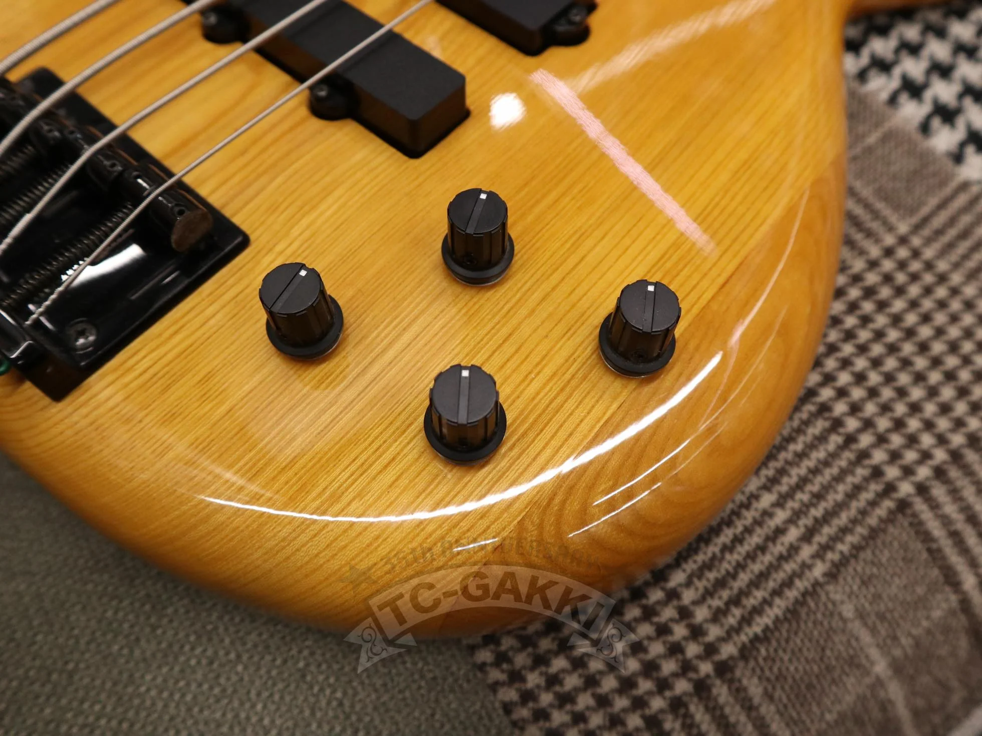 TUNE TB-02 - Image 14
