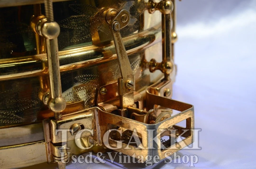 Ludwig Engraved gold-plated snare Drum - Image 10