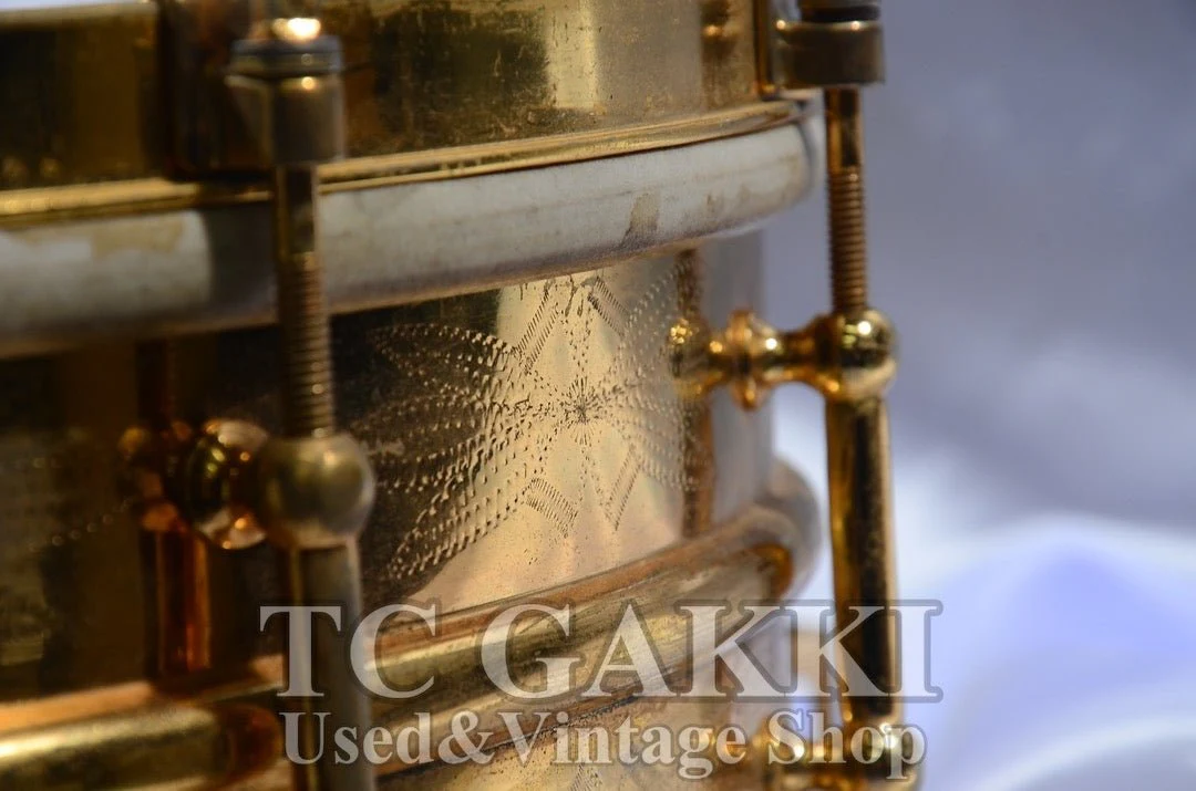 Ludwig Engraved gold-plated snare Drum - Image 9
