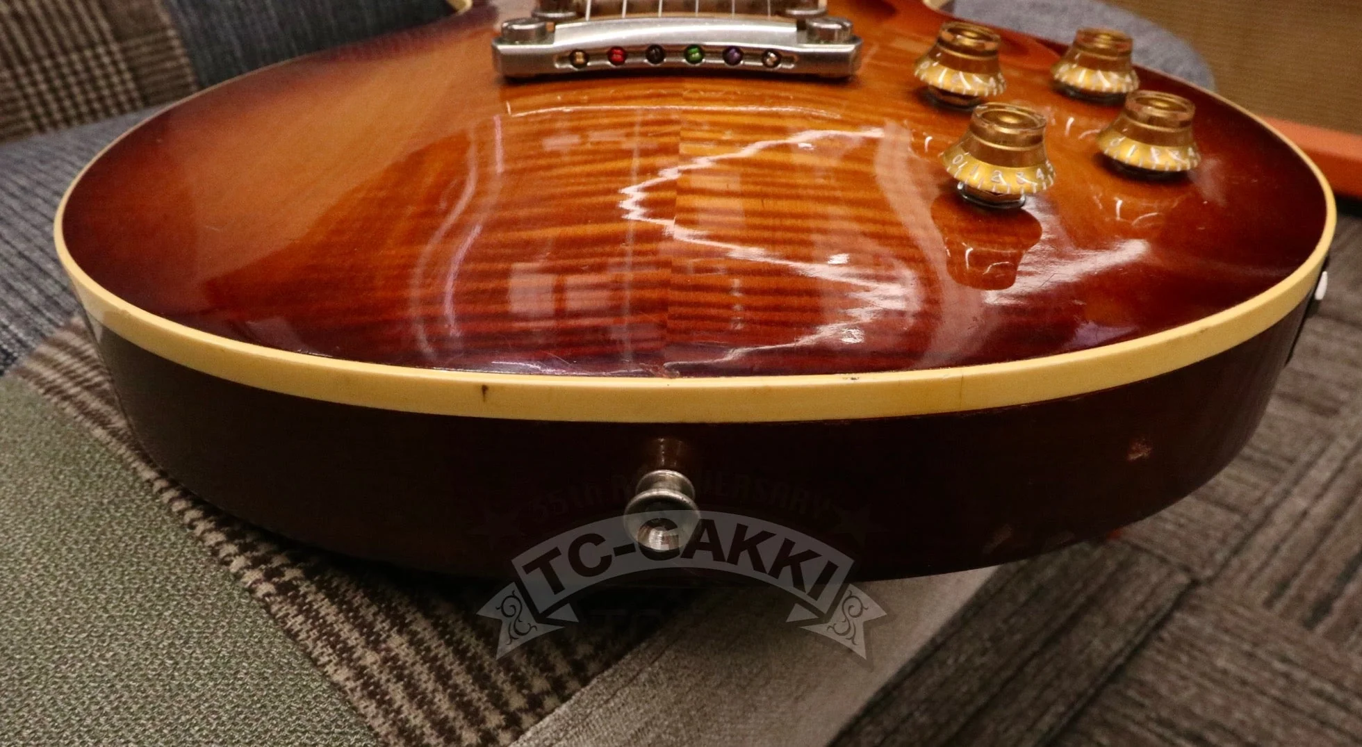 The Heritage H-150 Sunburst - Image 10