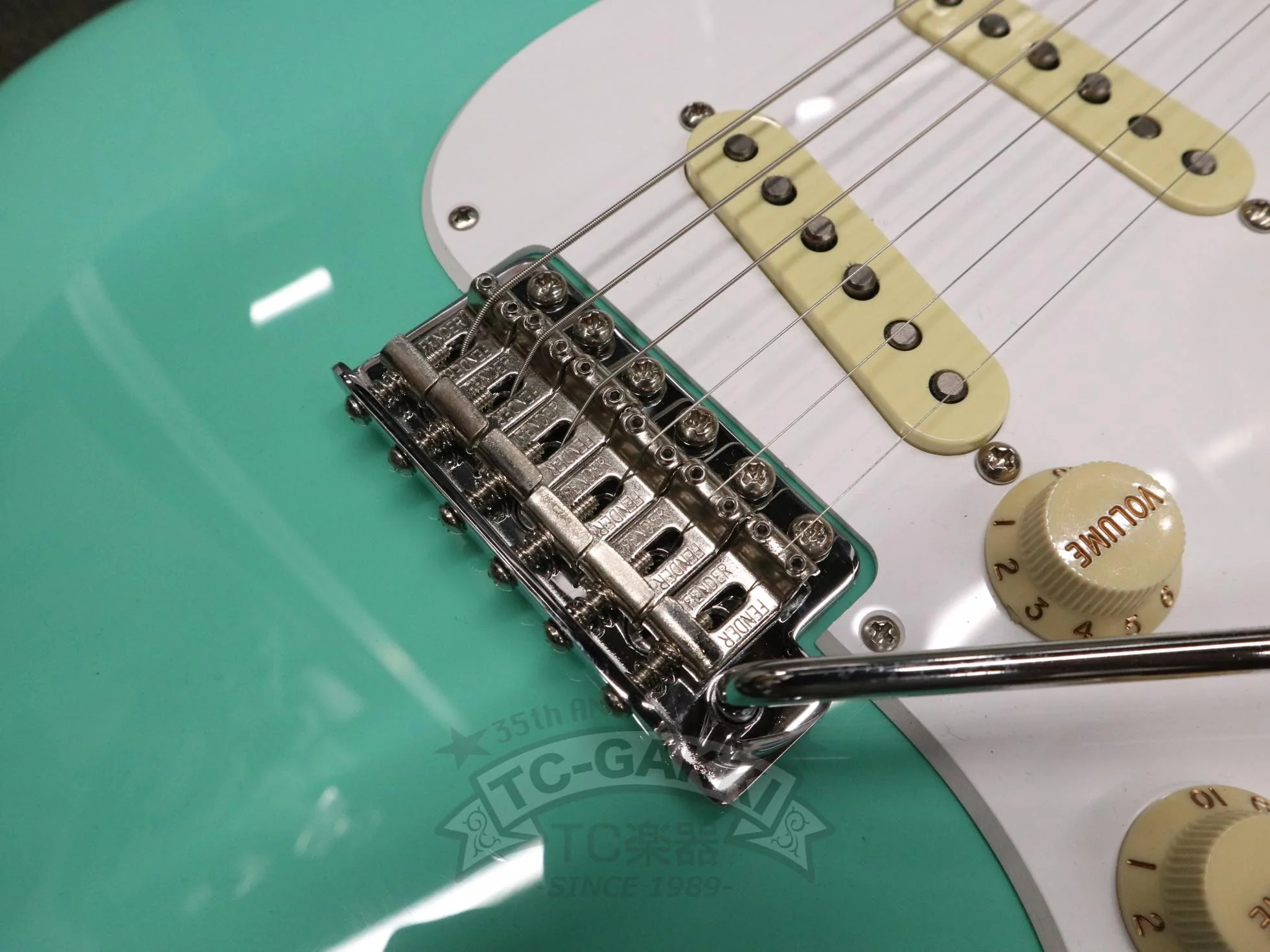 Fender 2022 Vintera 50s Stratocaster - Image 16